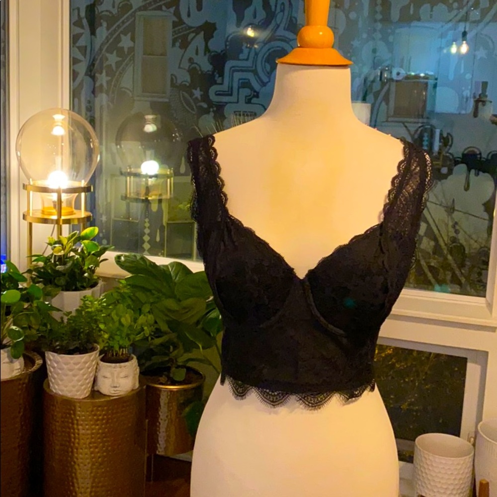 Victoria’s Secret black lace bustier